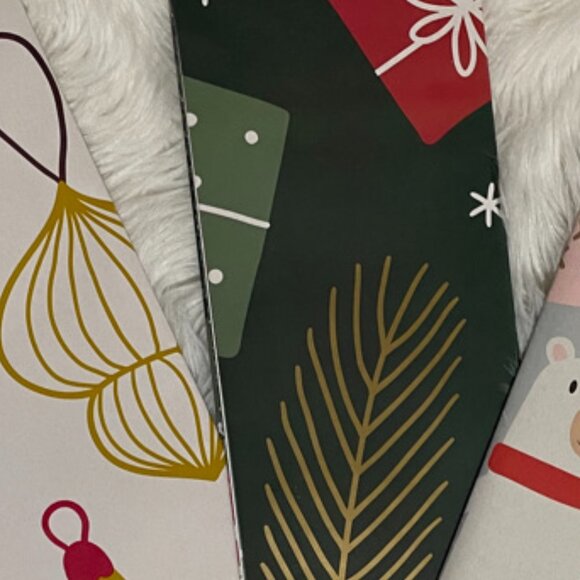 4 Holiday Gift Wrapping Sheets Festive Prints 30" by 20" - Picture 3 of 6